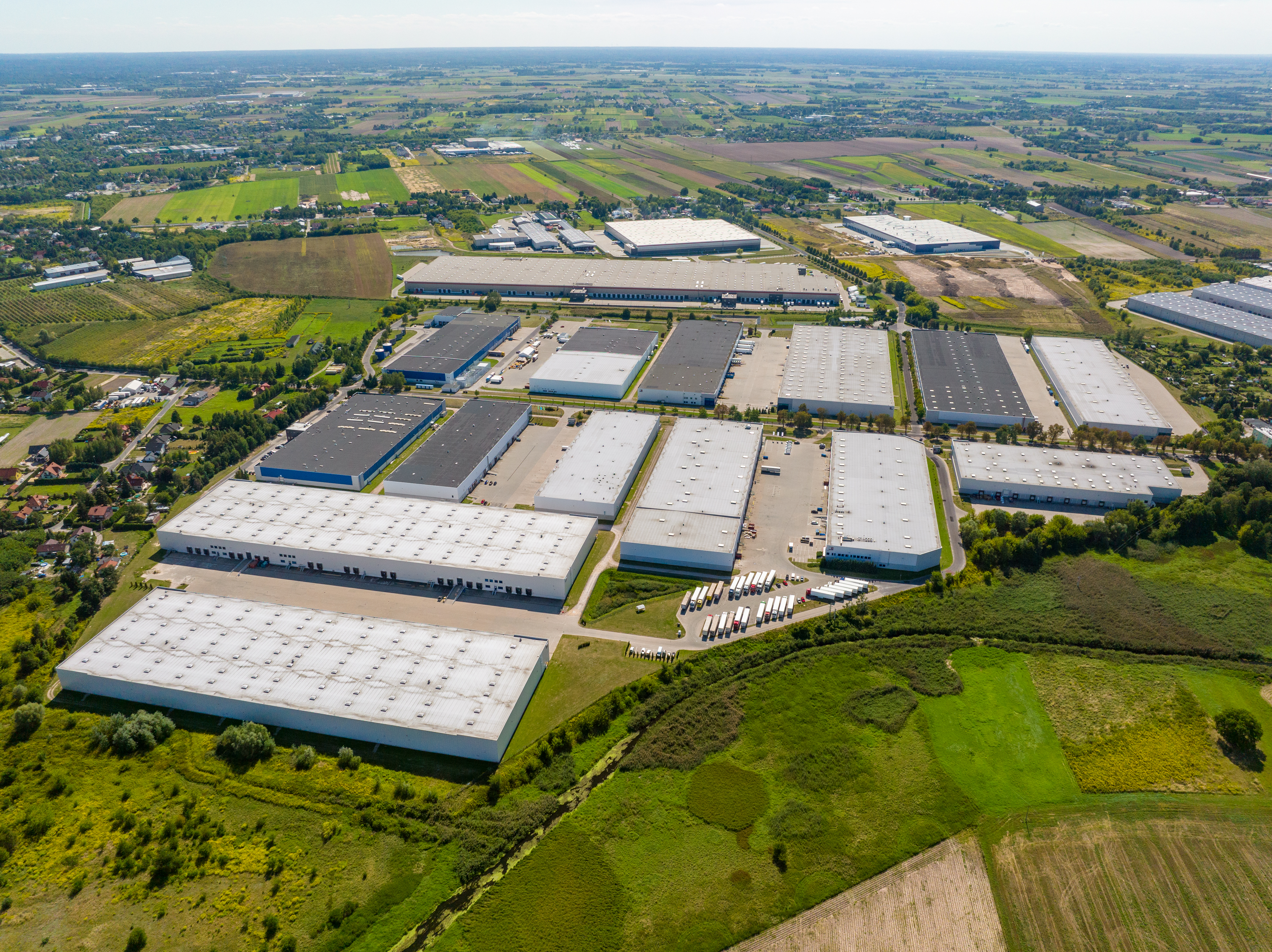 P3 Attracts Iglotex to Its Park in Błonie 